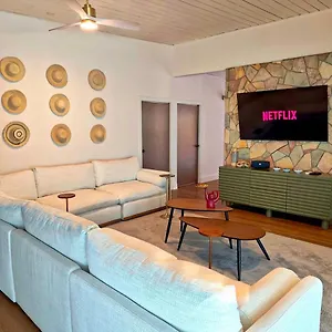 Coco - 8 Bedroom Oasis In Downtown With Private Pool * Panama Stadt