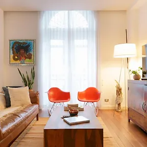 Stunning 2br With Balcony In Casco Viejo Panama