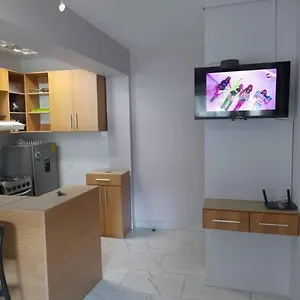 R.4-4 Lindo Estudio Ejecutivo En Area Turistica. Panama City