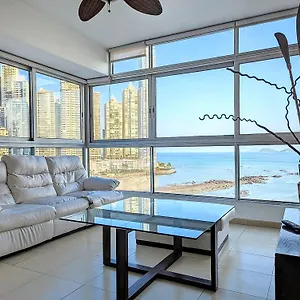 Yc 1006 L 2br En Av Balboa