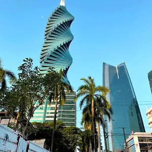 The Parejas & Confort Urbano * Panama City