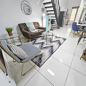 Loft Moderno Y Tranquilo # 7 *